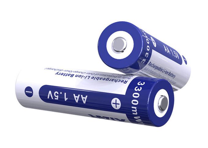 4 st 1.5 V Li-ion laddningsbara AA batterier - XTAR